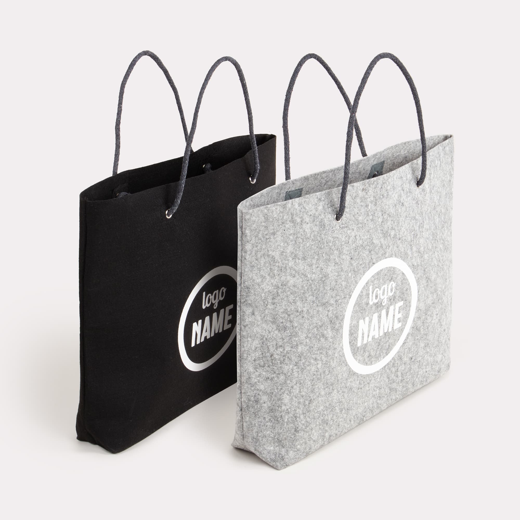 Sacs en feutrine avec anses en corde
