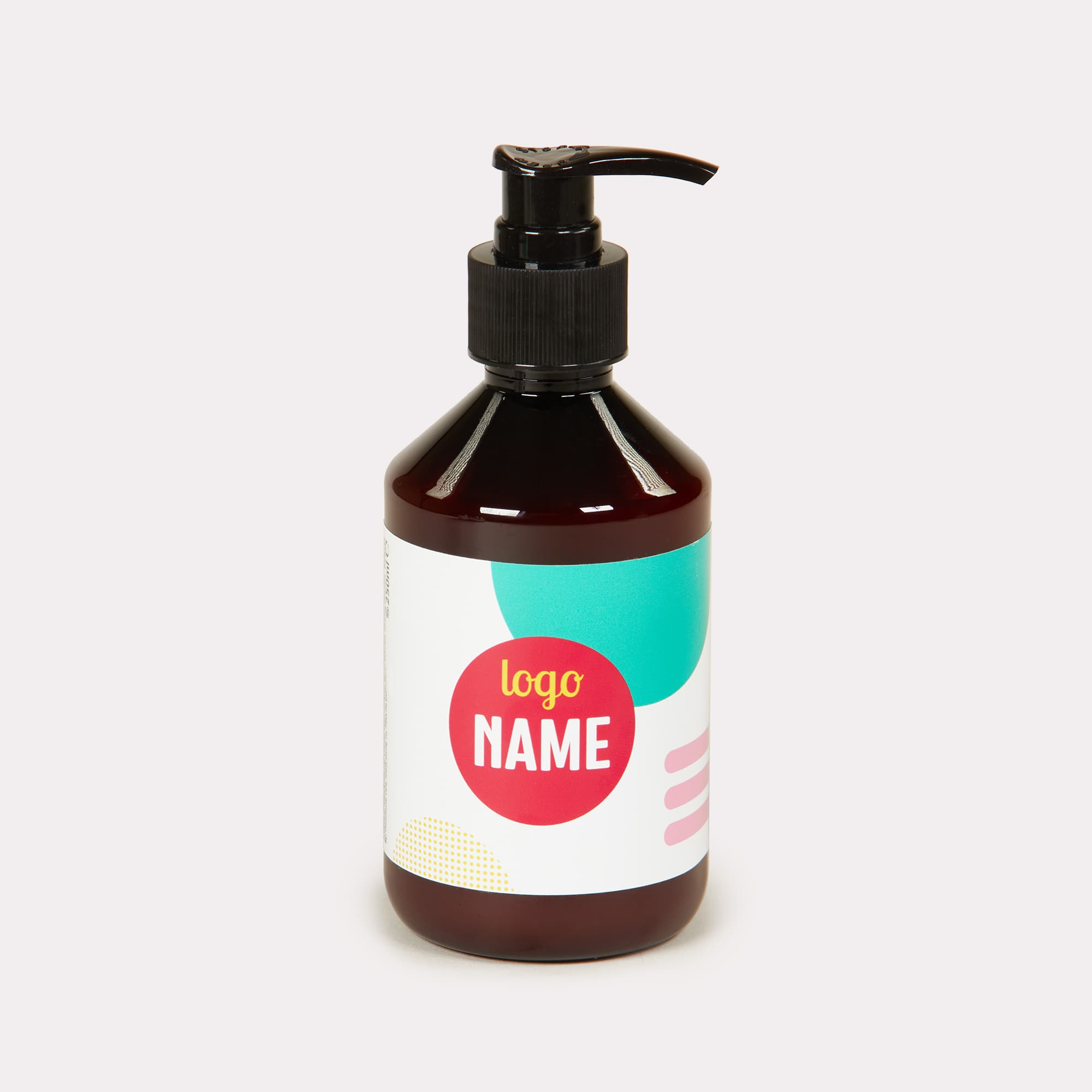 Crème pour main en flacon distributeur